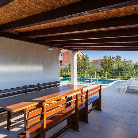 Апартаменты Maria Каштела