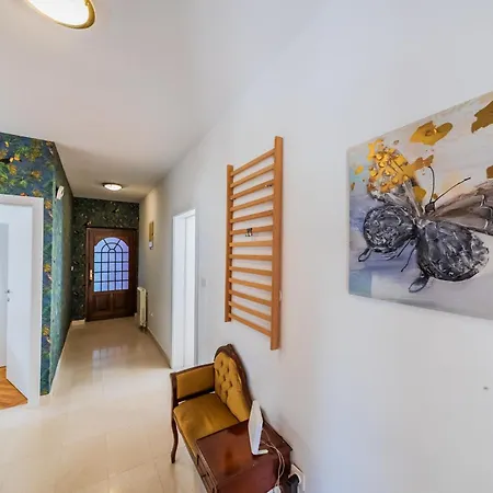 Maria Апартаменты *